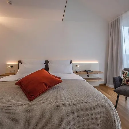 80 Sqm * غايِنهوفِن
